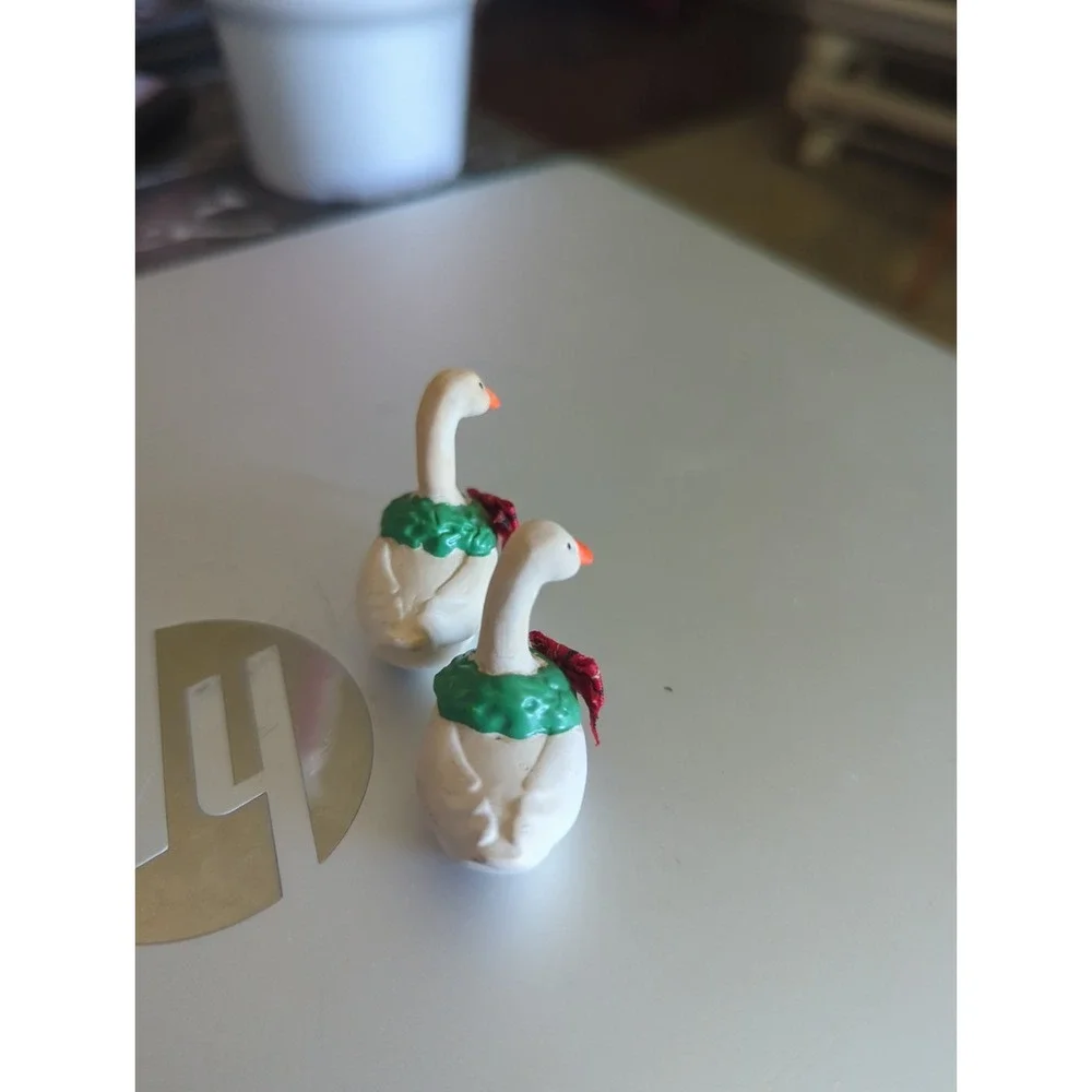 2 Vintage Hallmark Merry Miniature Goose with Christmas Wreath